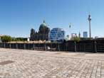 Blick vom schinkelplatz zur Humboldt-Box